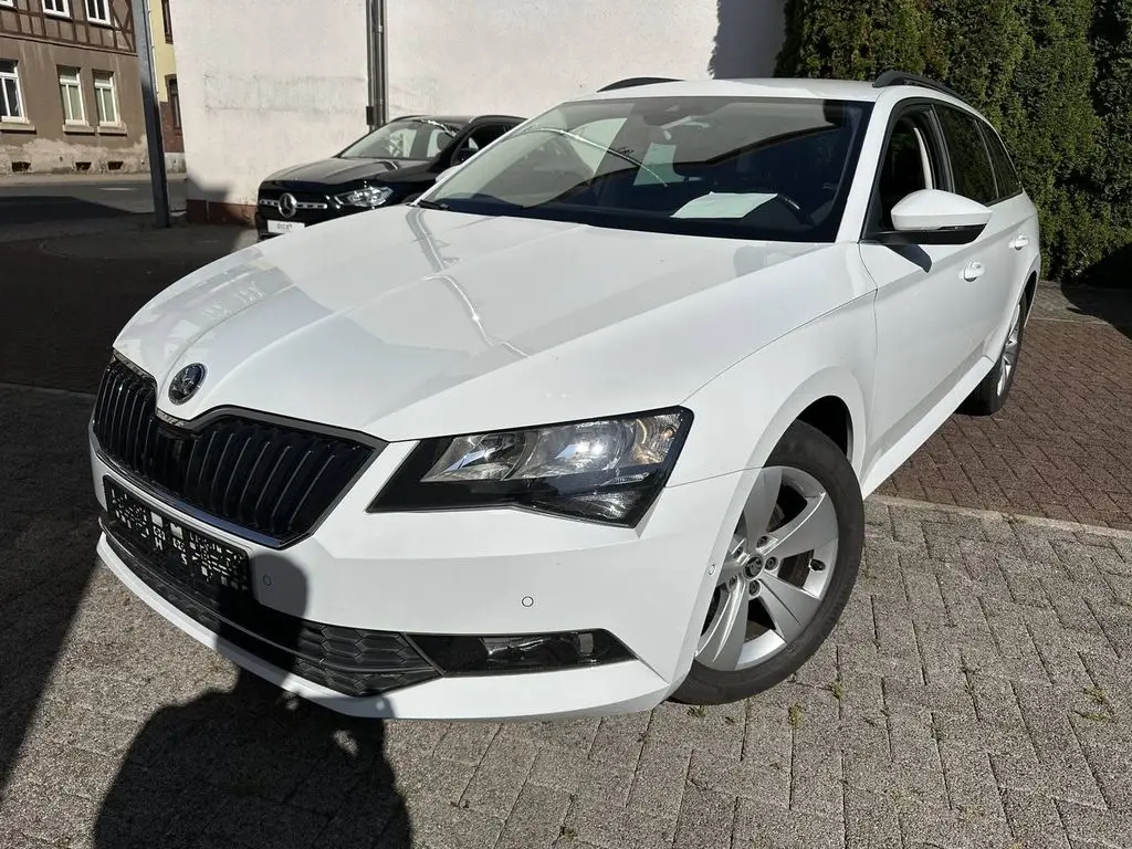 Photo 1 : Skoda Superb 2018 Diesel