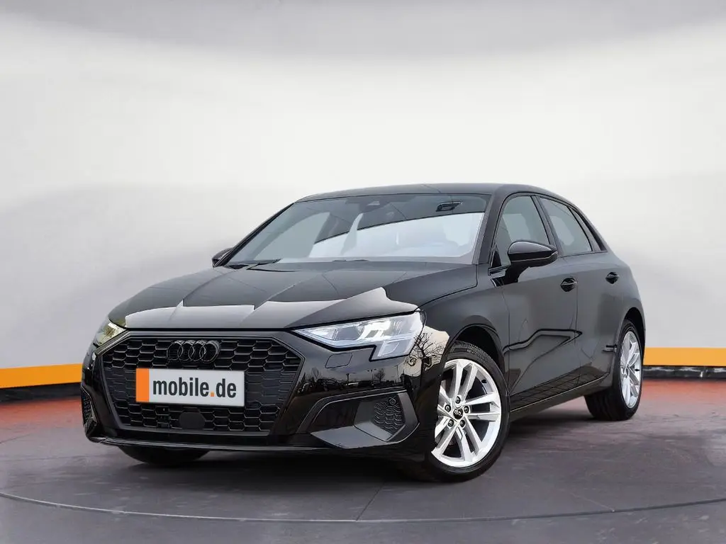 Photo 1 : Audi A3 2024 Petrol