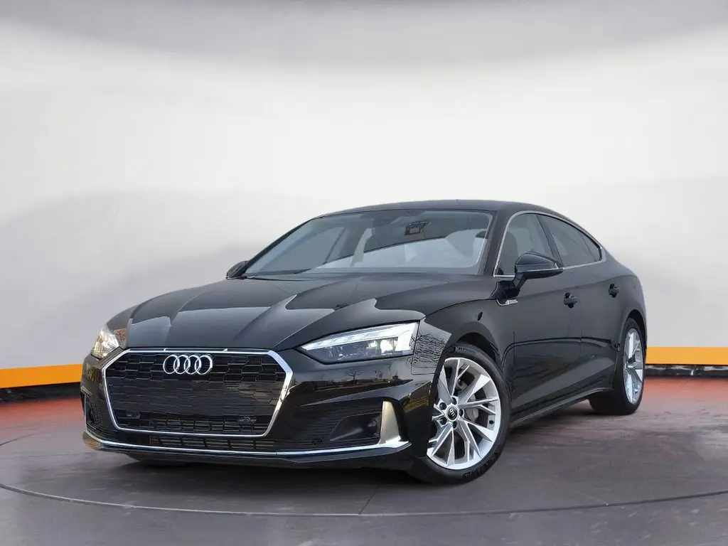 Photo 1 : Audi A5 2021 Petrol