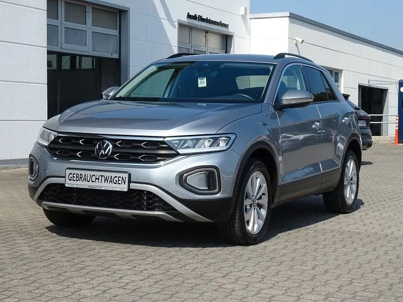 Photo 1 : Volkswagen T-roc 2023 Essence