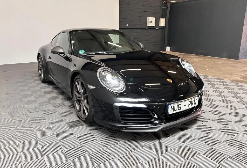 Photo 1 : Porsche 991 2018 Petrol