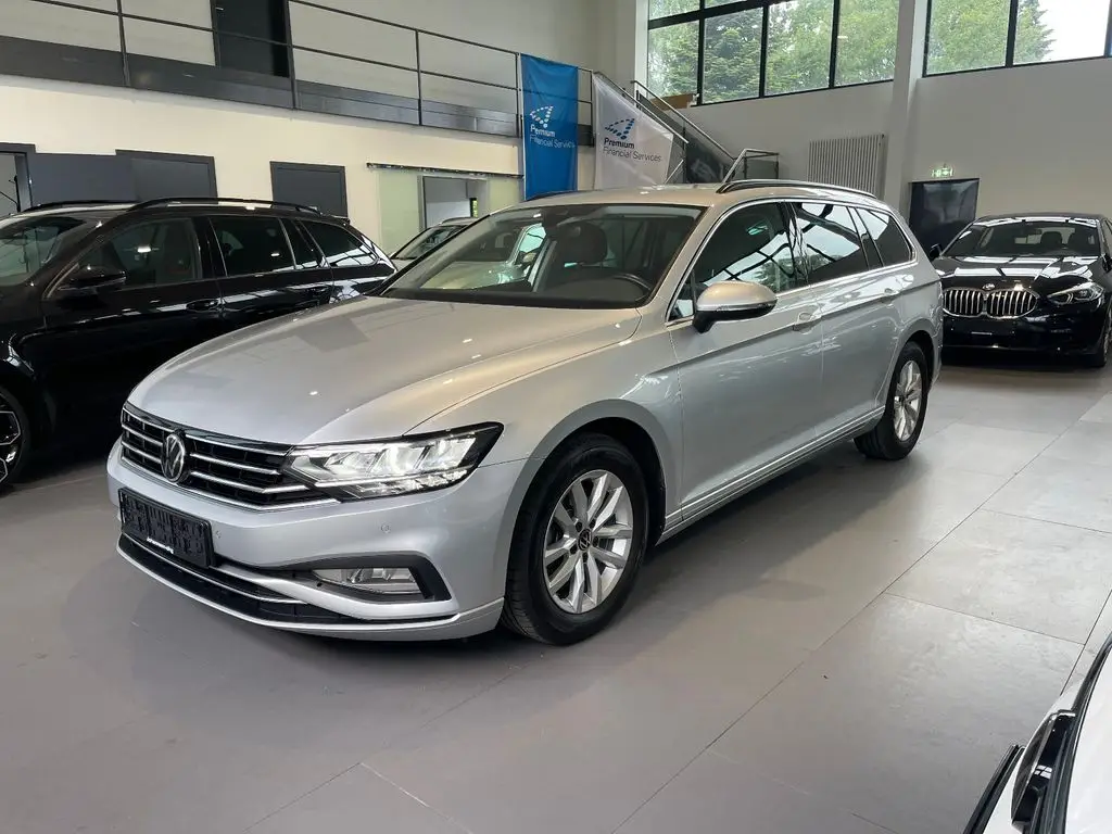 Photo 1 : Volkswagen Passat 2021 Diesel