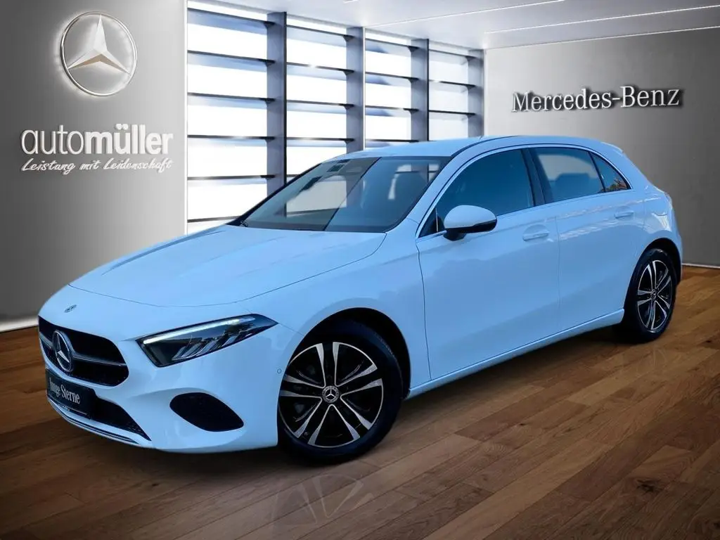 Photo 1 : Mercedes-benz Classe A 2023 Petrol