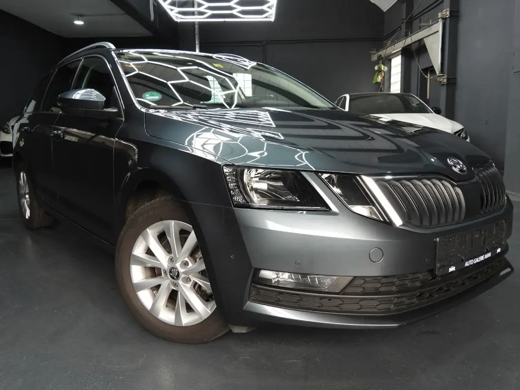 Photo 1 : Skoda Octavia 2020 Essence