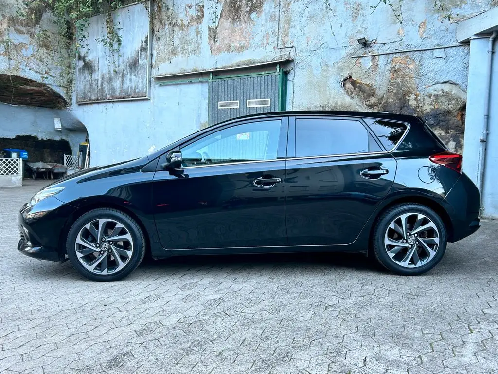 Photo 1 : Toyota Auris 2015 Essence