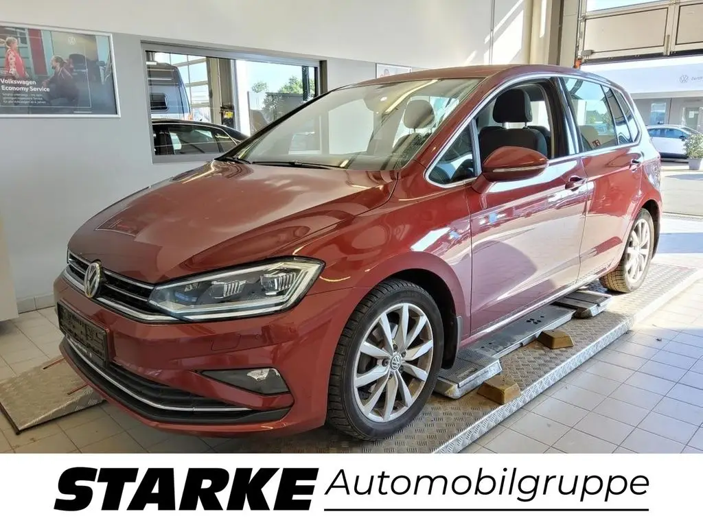 Photo 1 : Volkswagen Golf 2018 Petrol