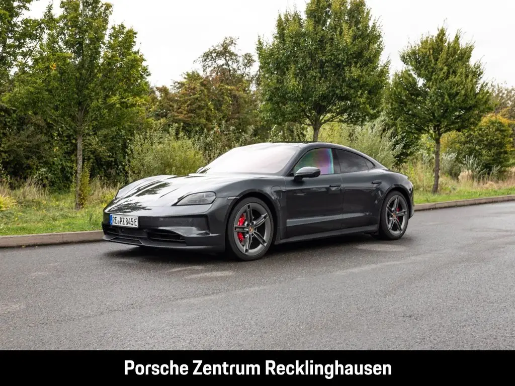 Photo 1 : Porsche Taycan 2024 Not specified