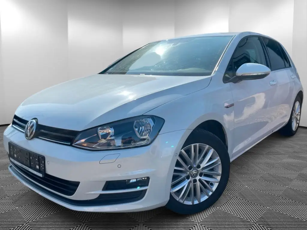 Photo 1 : Volkswagen Golf 2014 Essence