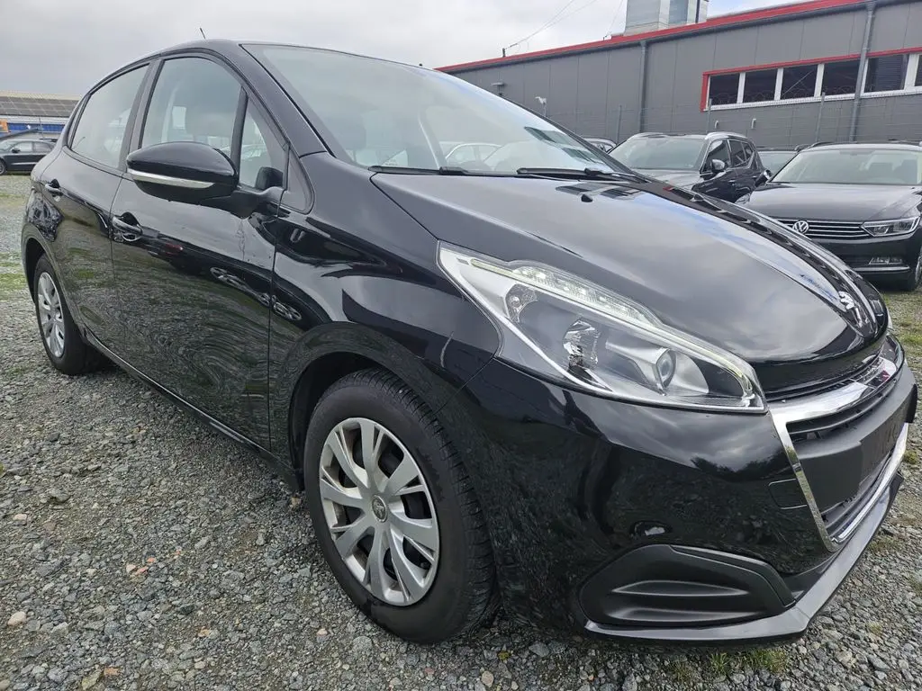 Photo 1 : Peugeot 208 2019 Essence