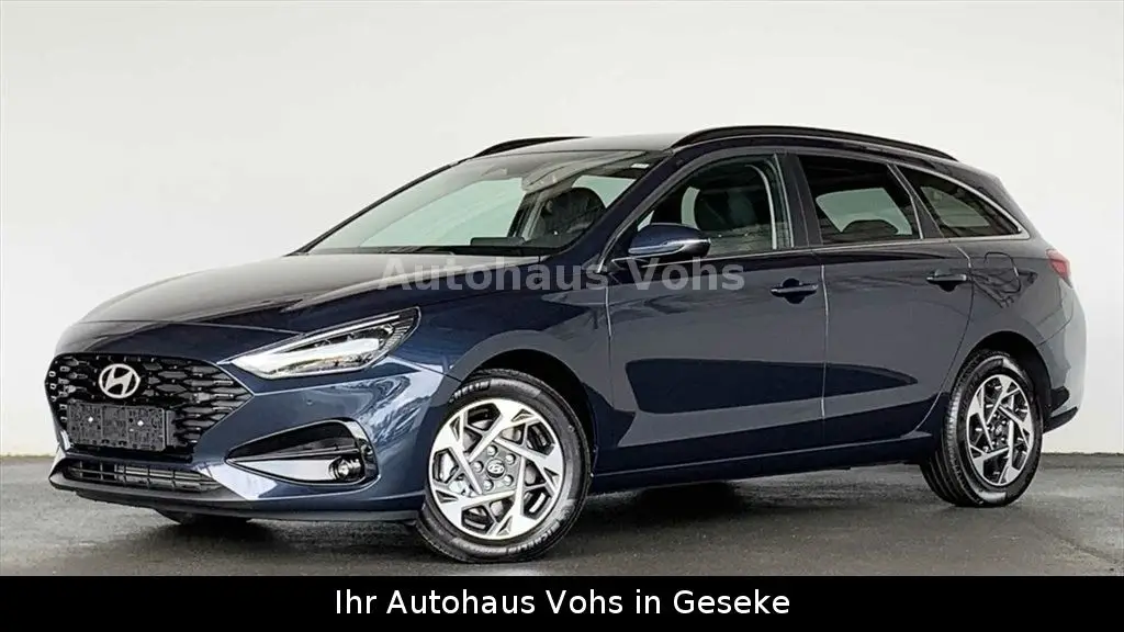 Photo 1 : Hyundai I30 2024 Petrol