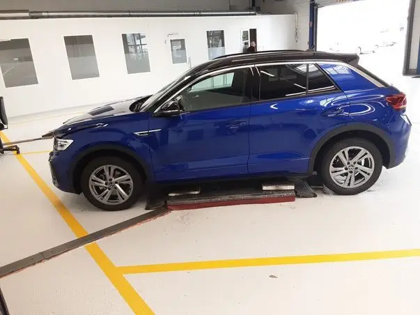 Photo 1 : Volkswagen T-roc 2023 Petrol