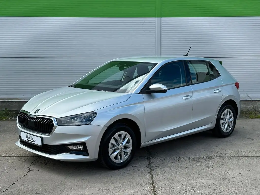 Photo 1 : Skoda Fabia 2023 Essence