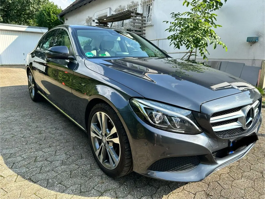 Photo 1 : Mercedes-benz Classe C 2017 Petrol