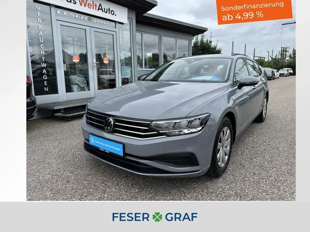 Photo 1 : Volkswagen Passat 2022 Petrol