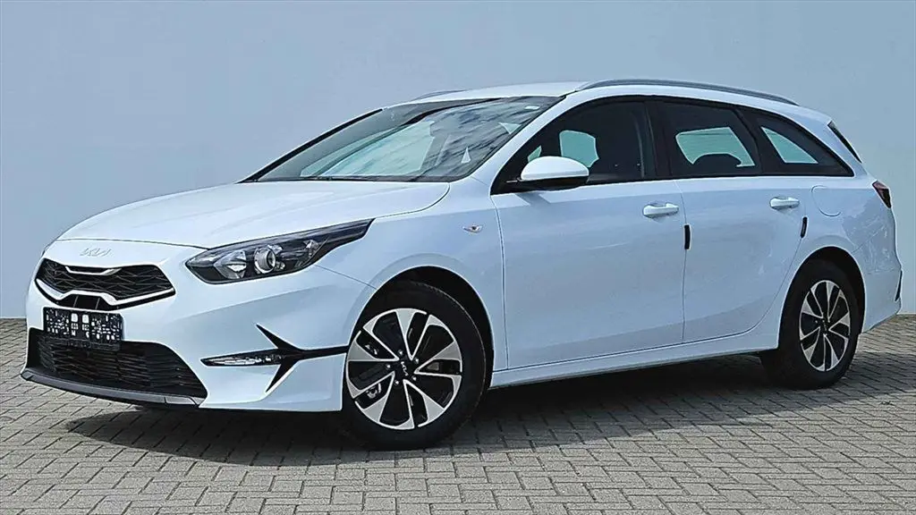 Photo 1 : Kia Ceed 2024 Petrol