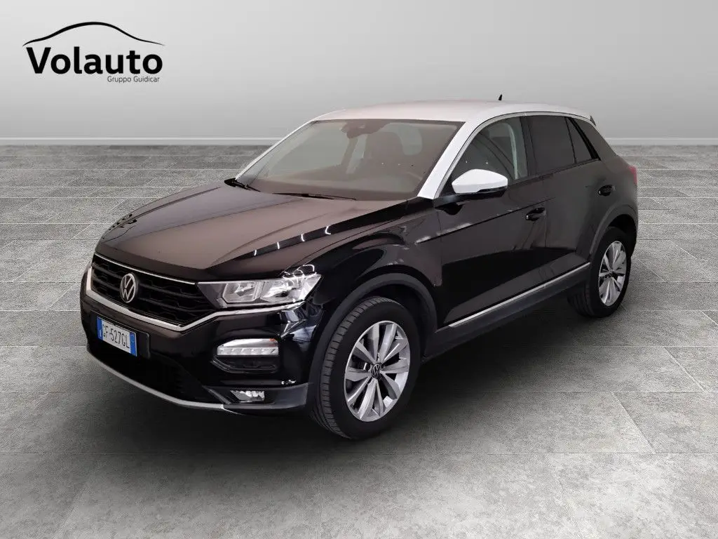 Photo 1 : Volkswagen T-roc 2021 Essence