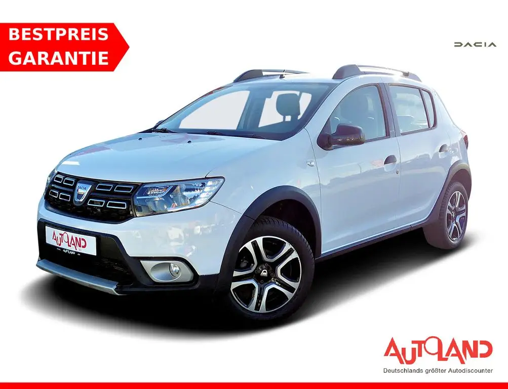 Photo 1 : Dacia Sandero 2018 Petrol