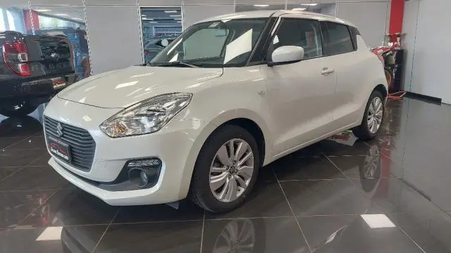 Photo 1 : Suzuki Swift 2020 Hybrid