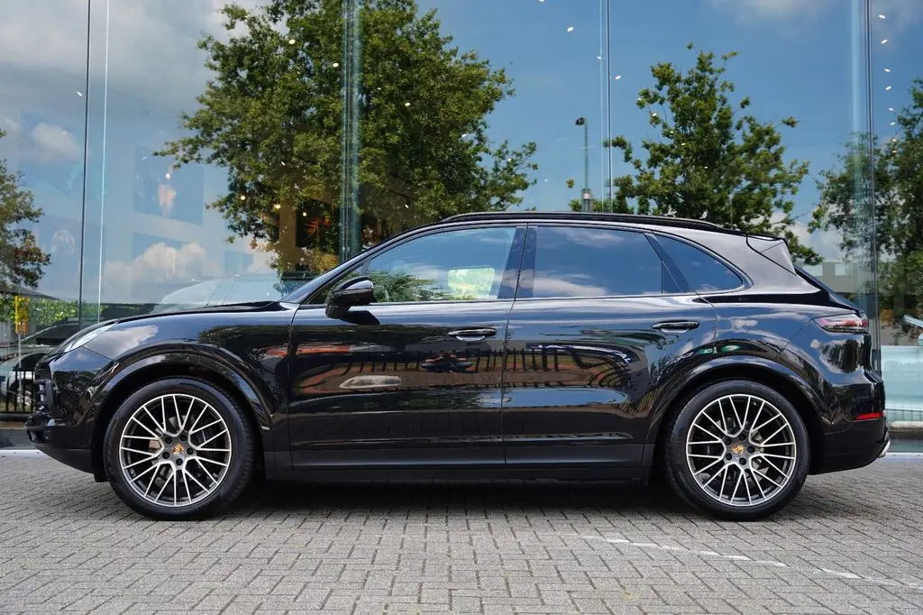 Photo 1 : Porsche Cayenne 2017 Petrol