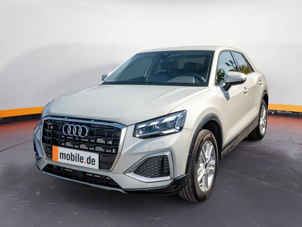 Photo 1 : Audi Q2 2023 Petrol