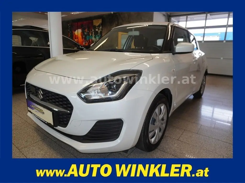 Photo 1 : Suzuki Swift 2021 Petrol