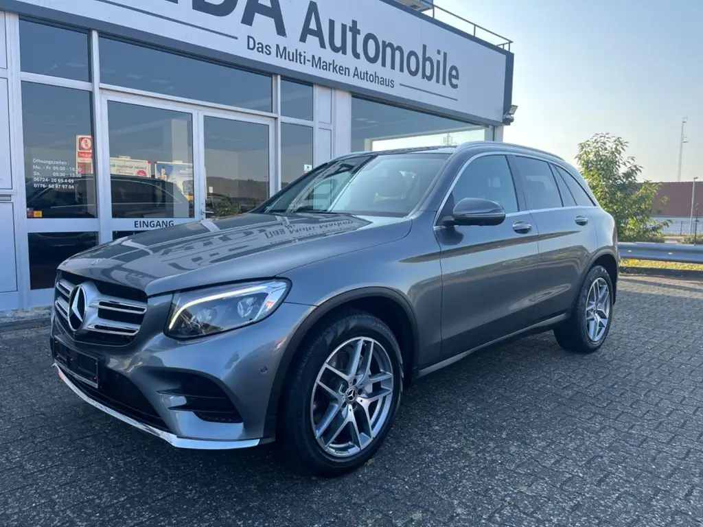 Photo 1 : Mercedes-benz Classe Glc 2017 Petrol