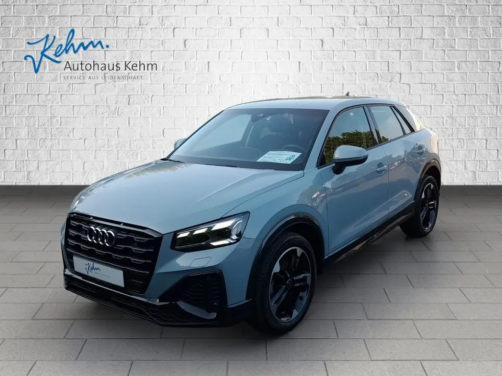 Photo 1 : Audi Q2 2023 Essence