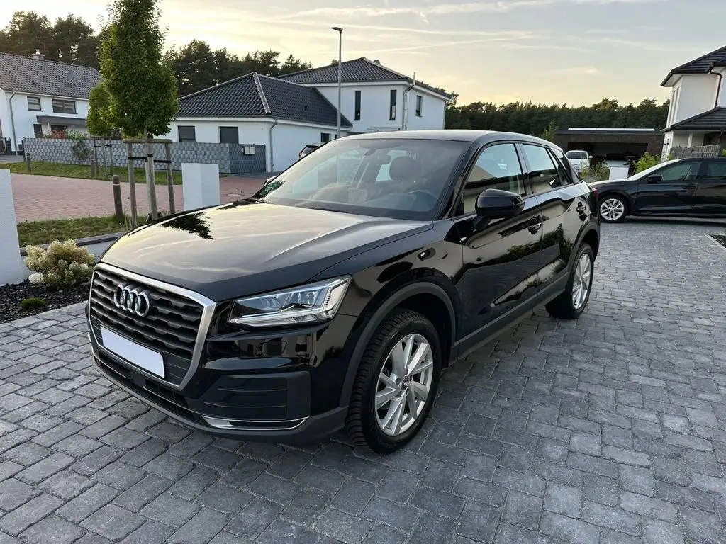 Photo 1 : Audi Q2 2020 Petrol