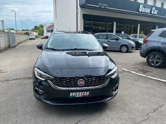 Photo 1 : Fiat Tipo 2019 Essence