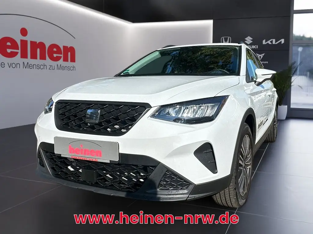 Photo 1 : Seat Arona 2024 Essence