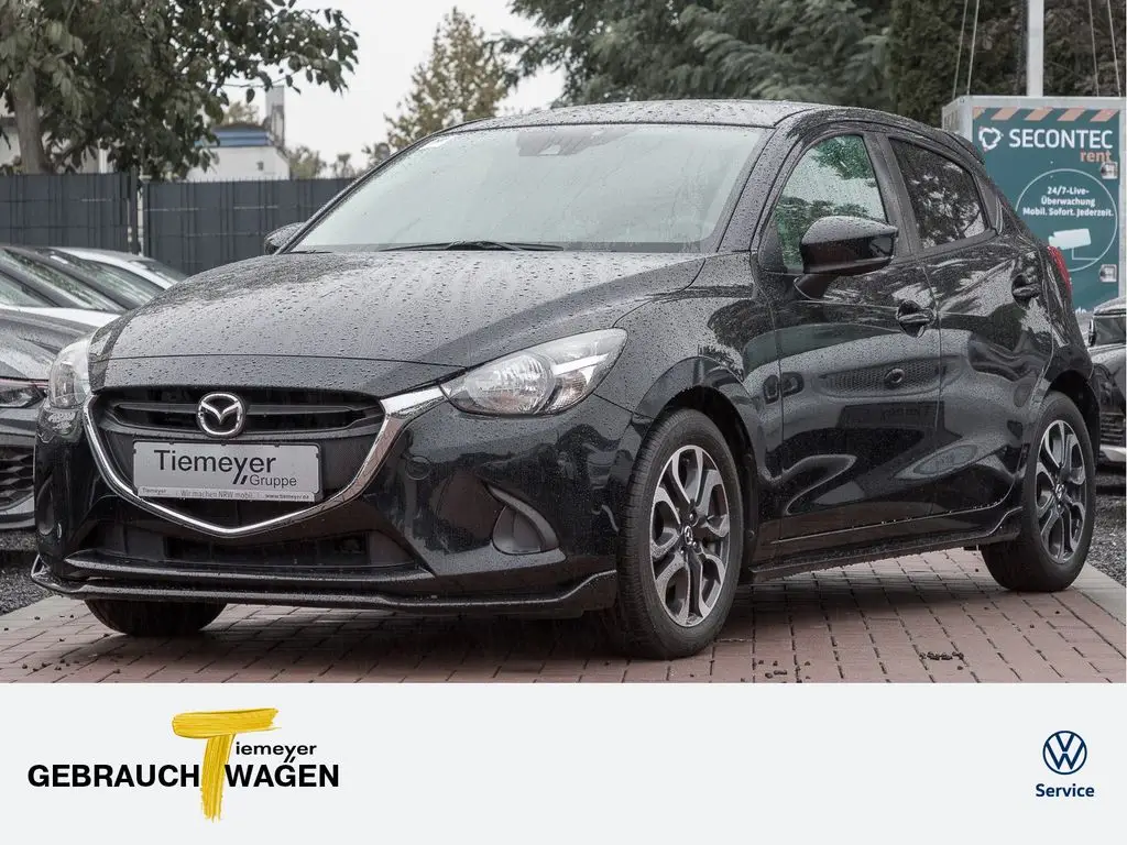 Photo 1 : Mazda 2 2017 Petrol