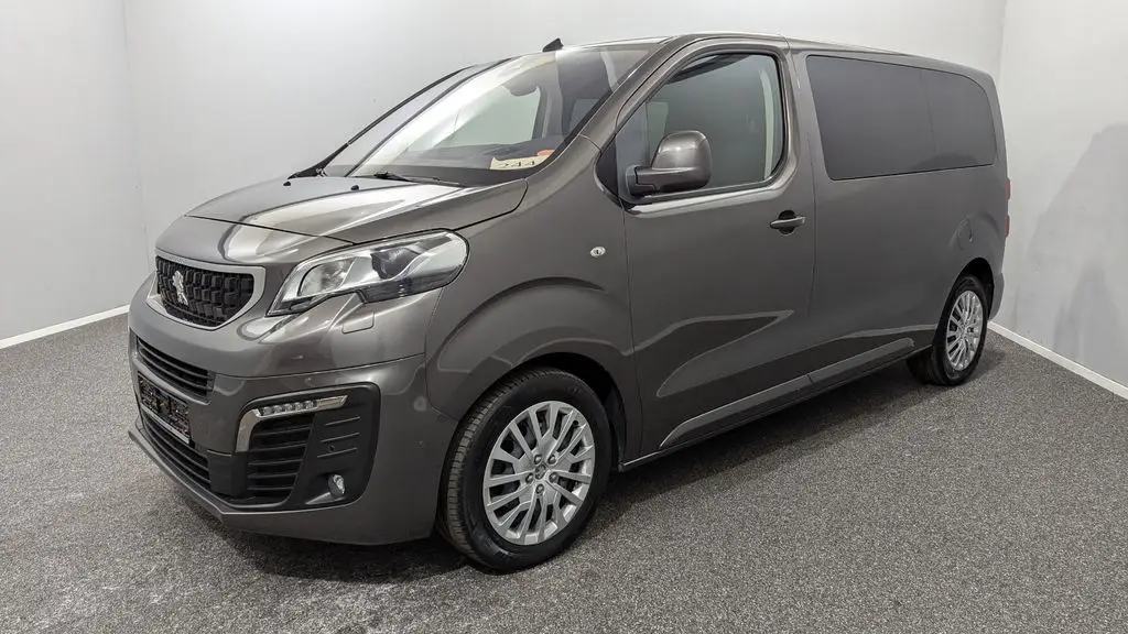 Photo 1 : Peugeot Traveller 2019 Diesel