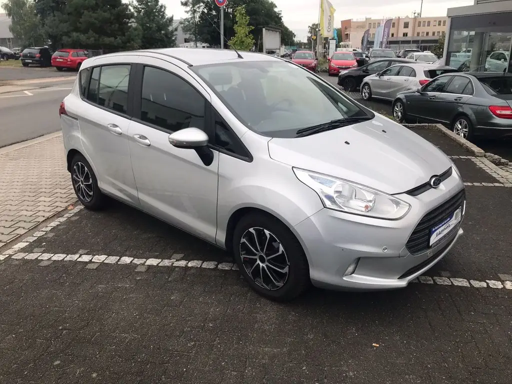 Photo 1 : Ford B-max 2016 Petrol