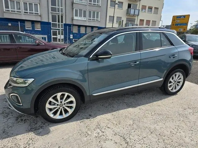 Photo 1 : Volkswagen T-roc 2022 Petrol