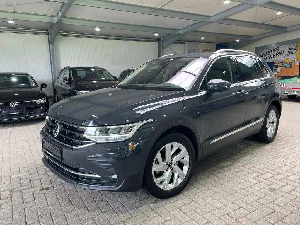 Photo 1 : Volkswagen Tiguan 2023 Petrol