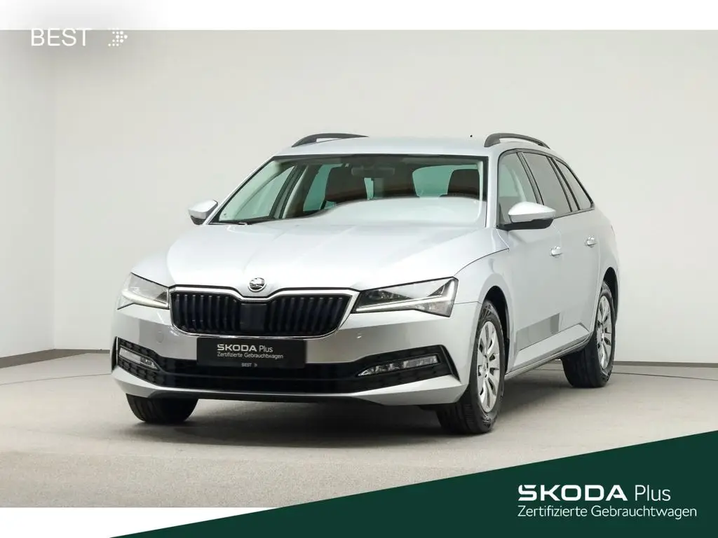 Photo 1 : Skoda Superb 2022 Essence