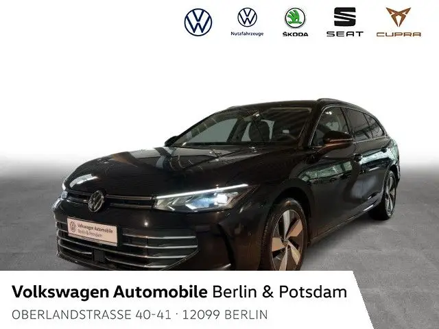 Photo 1 : Volkswagen Passat 2024 Petrol