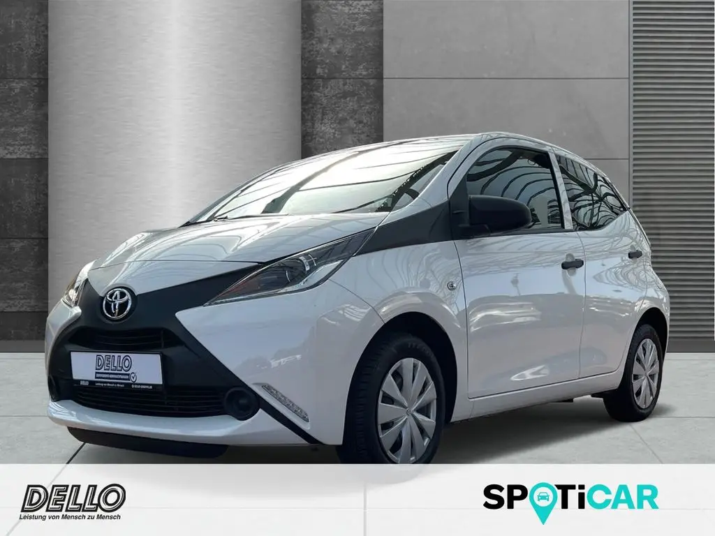 Photo 1 : Toyota Aygo X 2016 Petrol