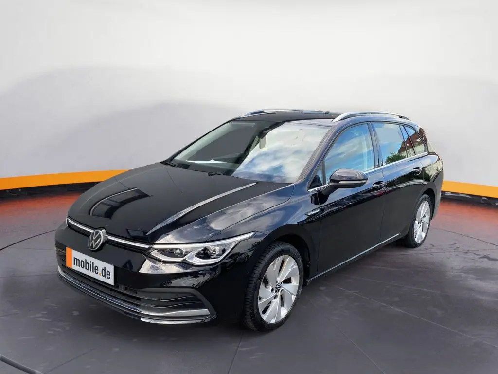 Photo 1 : Volkswagen Golf 2023 Petrol