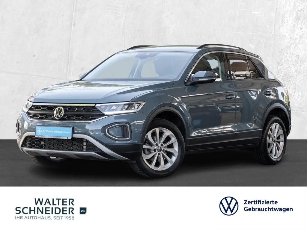 Photo 1 : Volkswagen T-roc 2023 Petrol