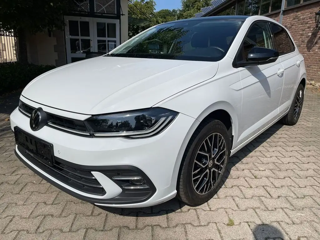 Photo 1 : Volkswagen Polo 2023 Essence