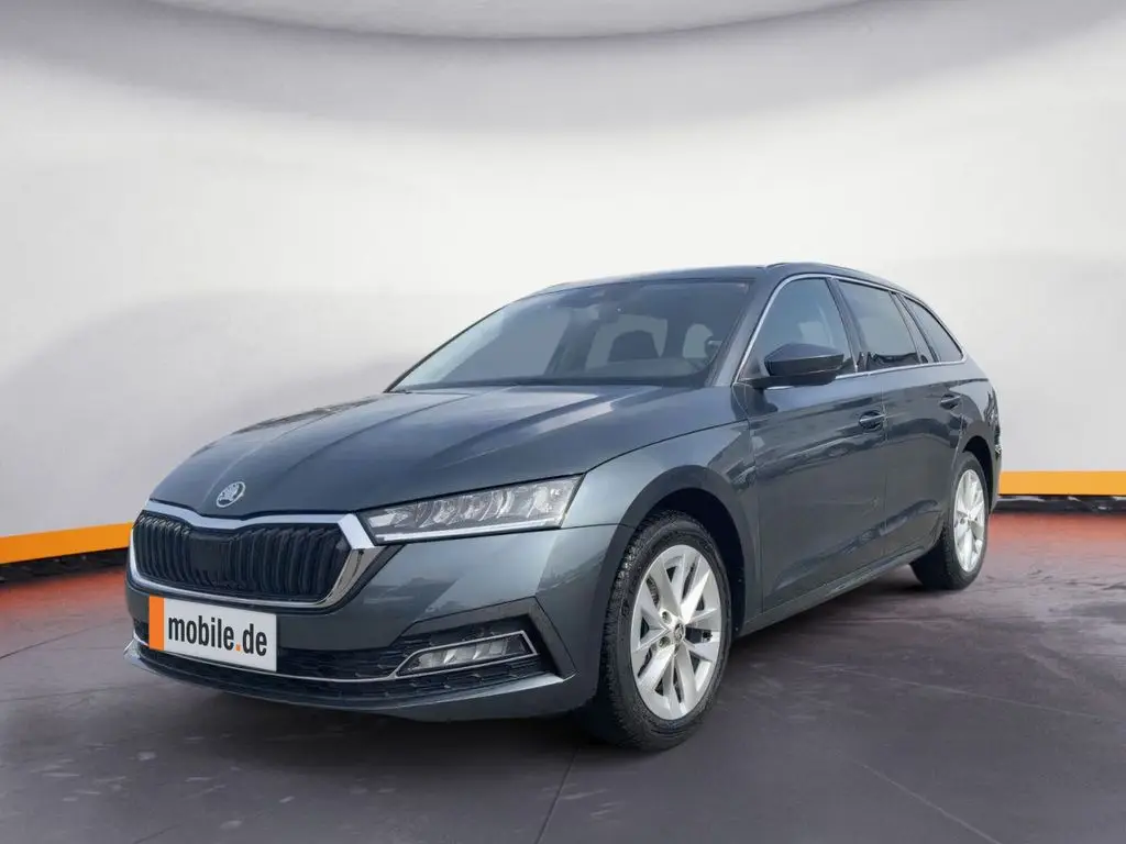 Photo 1 : Skoda Octavia 2021 Petrol