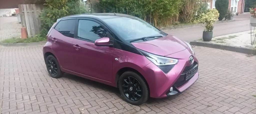 Photo 1 : Toyota Aygo X 2018 Petrol