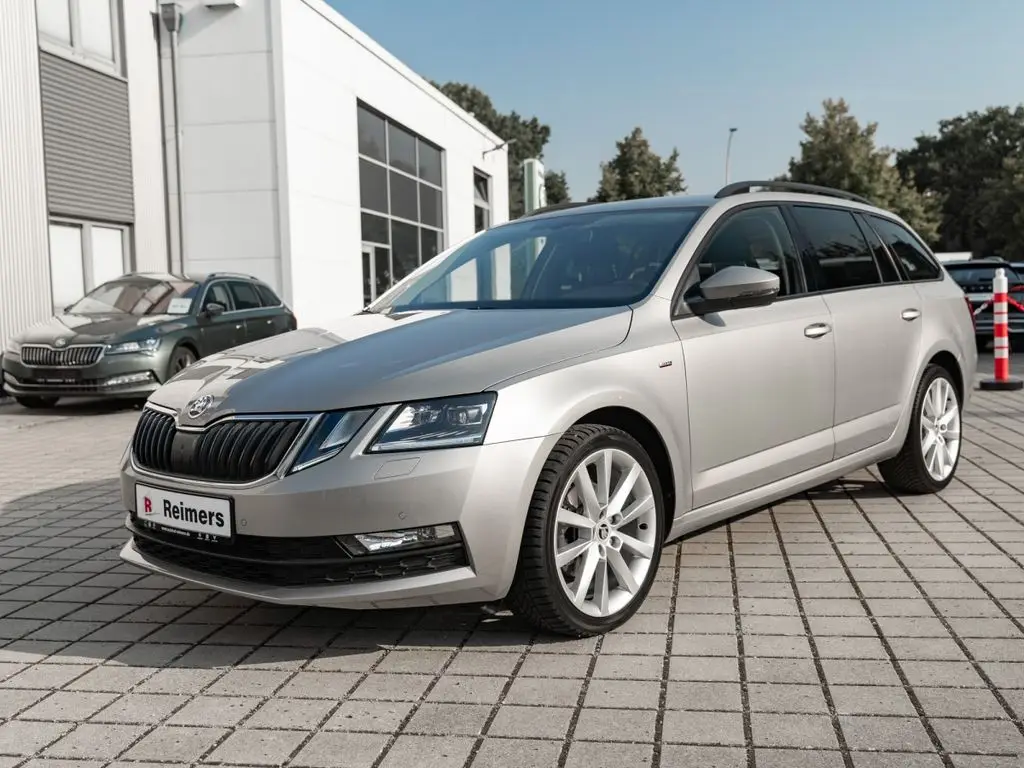 Photo 1 : Skoda Octavia 2017 Petrol