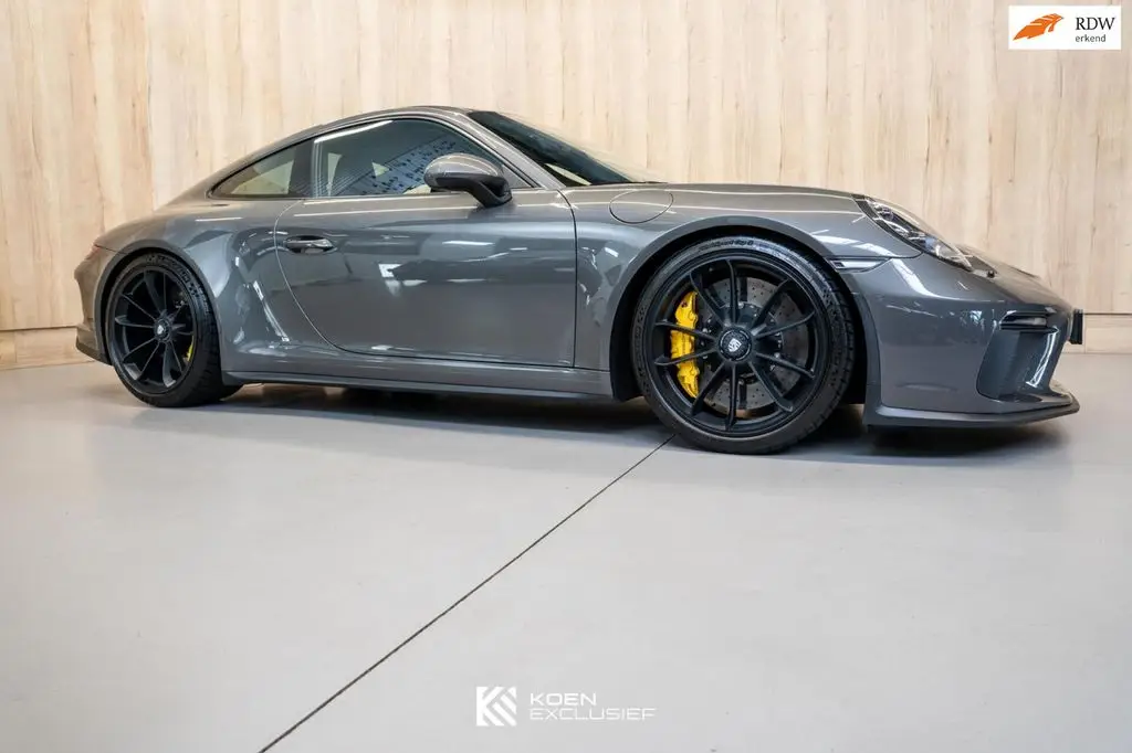 Photo 1 : Porsche 991 2018 Essence