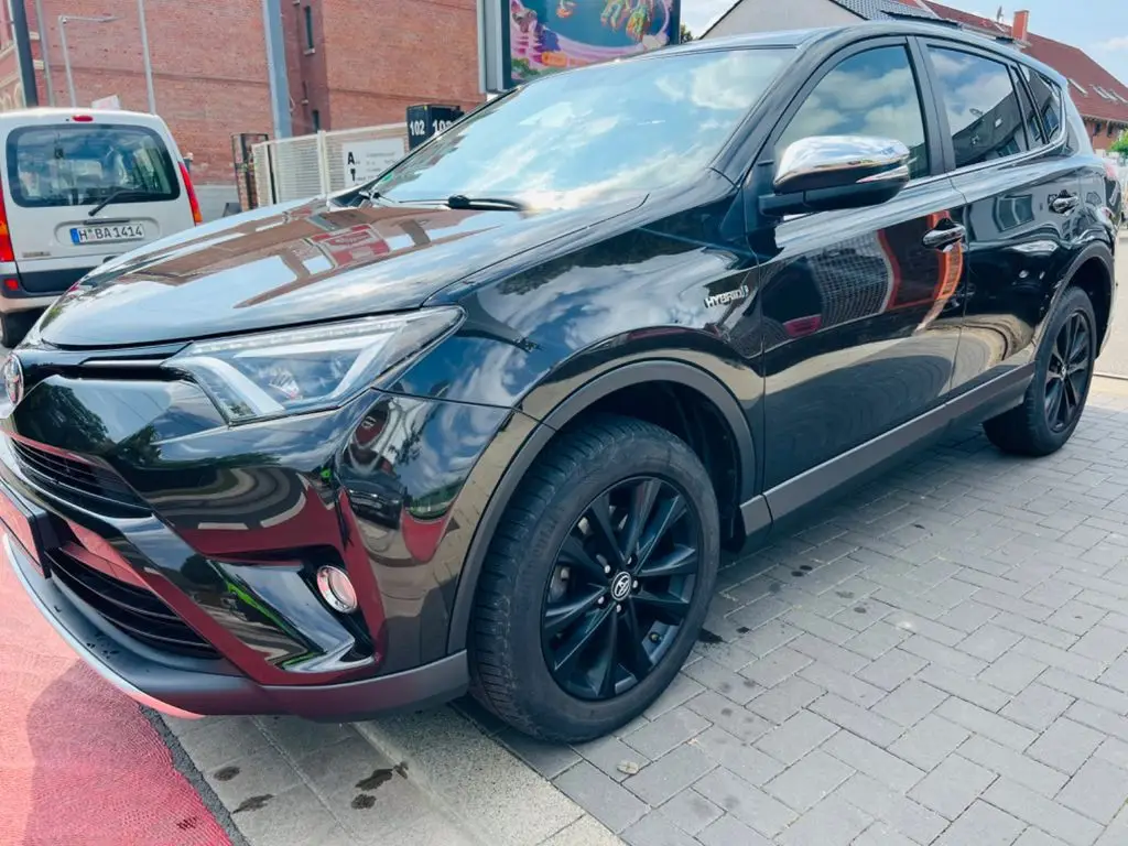 Photo 1 : Toyota Rav4 2016 Hybride