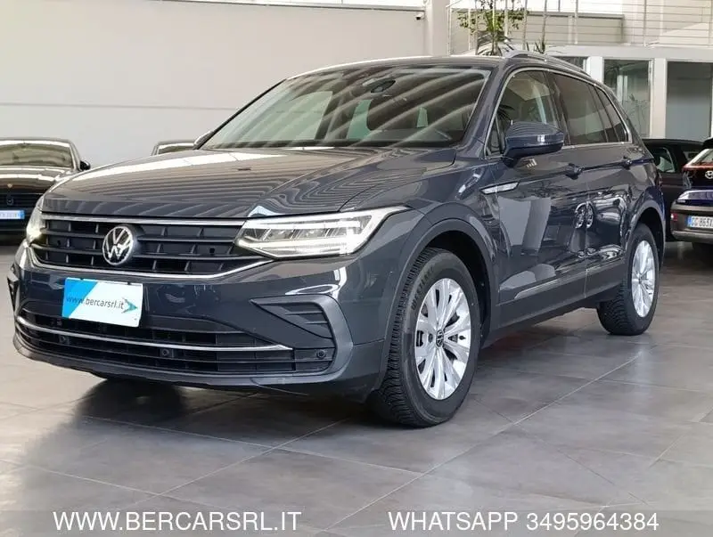 Photo 1 : Volkswagen Tiguan 2021 Petrol