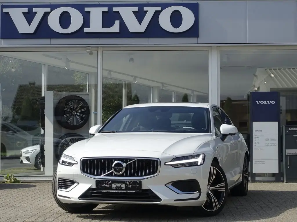 Photo 1 : Volvo S60 2020 Hybride