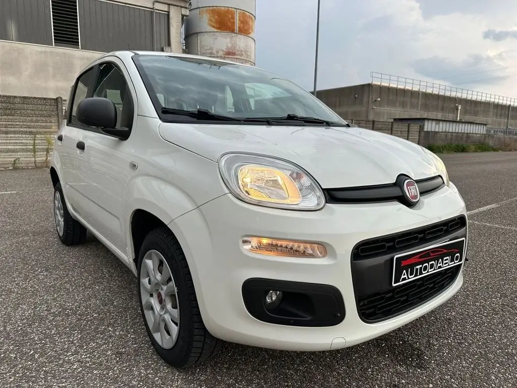 Photo 1 : Fiat Panda 2018 Autres