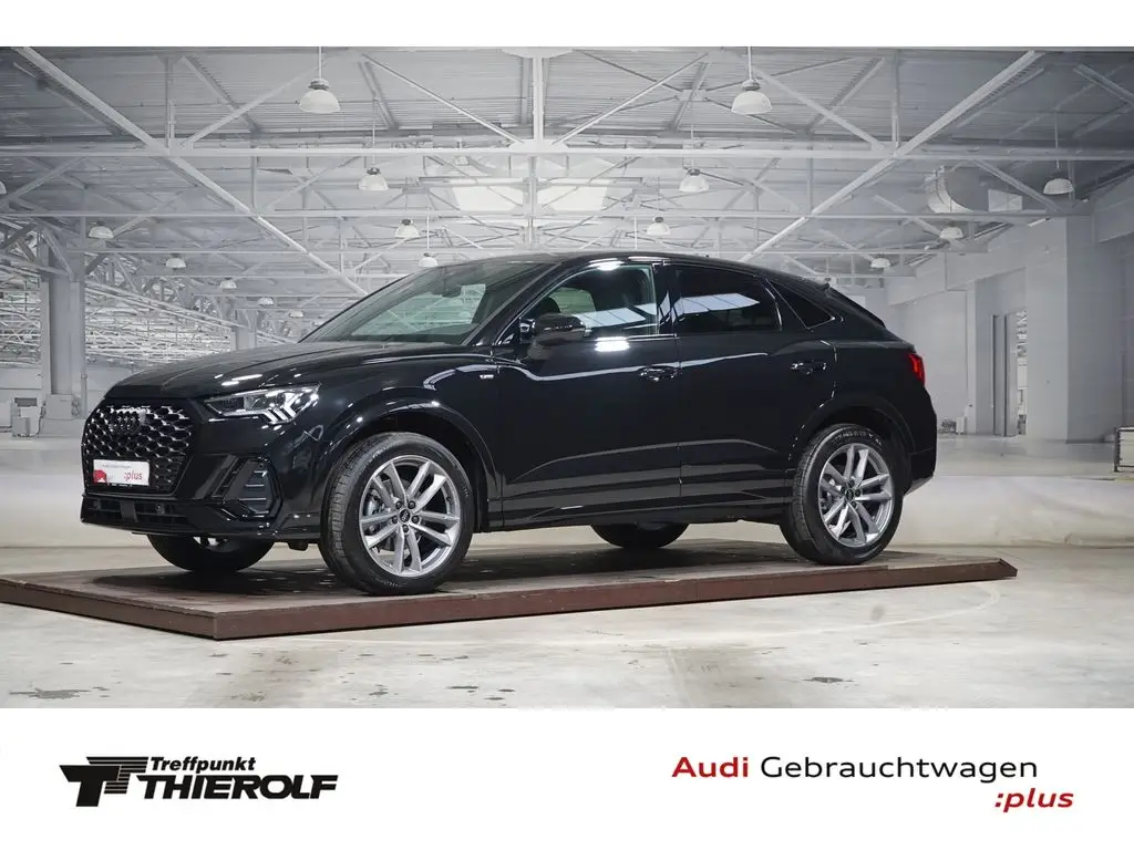 Photo 1 : Audi Q3 2024 Diesel